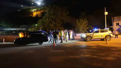 Gümüşhane’de geceyi karıştıran kaza: Jandarma aracına çarpan alkollü sürücüye ağır fatura