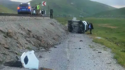 Muradiye yolunda korku dolu anlar: Kontrolden çıkan kamyonet şarampole uçtu