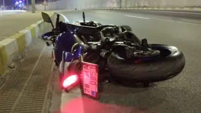 Karabük’te feci kaza: 110 metre sürüklenen motosikletten acı haber geldi