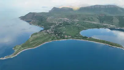 Van Gölü’nün mavisi doğayla buluştu: Doğa tutkunlarının yeni rotası Bitlis oldu