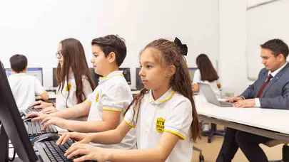Muğla’da eğitimde zirve yarışı: Velilerin tercihi MTK Koleji oldu