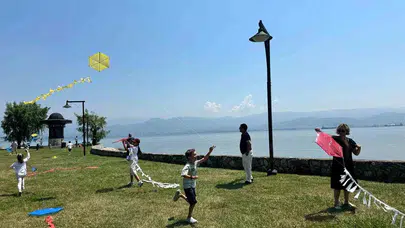 Sınırları aşan dostluk Kocaeli'de buluştu: 15 ülkenin çocukları aynı gökyüzünü paylaştı