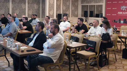 HIKSEMI İstanbul’da gövde gösterisi yaptı: Geleceğin depolama teknolojileri görücüye çıktı