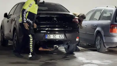 Nevşehir’de nefes kesen kovalamaca: AVM otoparkında araç altına saklanırken yakalandı