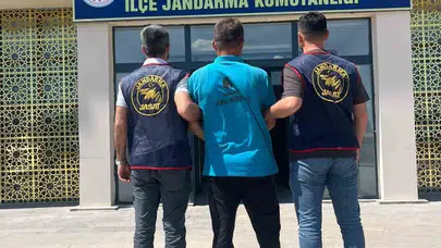 3 yıl boyunca izini kaybettirdi: Jandarma dedektifleri firari zanlıyı kılık değiştirirken yakaladı