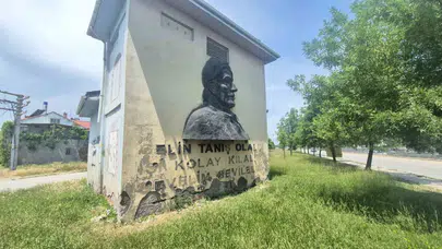 Tarihe sahip çıkma iddiası trafolarda çelişti: Yunus Emre silüeti bakımsızlık kurbanı