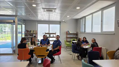 Geleceğin teminatı gençlere üniforma heyecanı: Bozüyük’te polislik mesleği mercek altına alındı