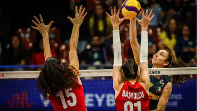 Filenin Sultanları Brezilya'da İtalya engeline takıldı: Gözler Bulgaristan sınavında