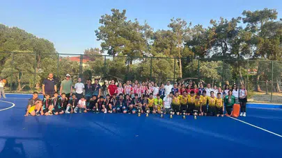 Muğla’da hokey rüzgarı: 12 takım kupa için ter döktü