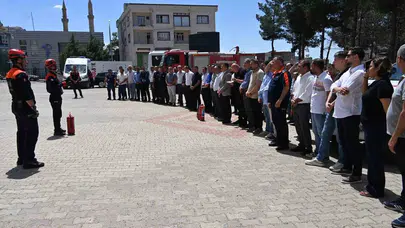 Derik’te olası afetlere karşı tam teyakkuz: Kamu personeli yangınla mücadeleyi sahada öğrendi
