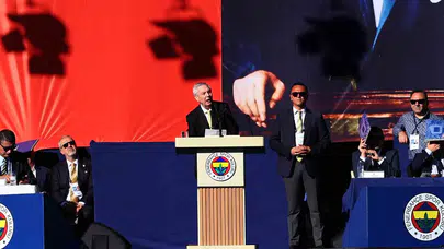 Aziz Yıldırım'dan tarihi çağrı: Fenerbahçe'nin şampiyonluk özlemini bitirmeye geliyorum