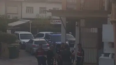 Bayındır’da korku dolu anlar: Hurdaya dönen araçtan sağ çıkarıldı