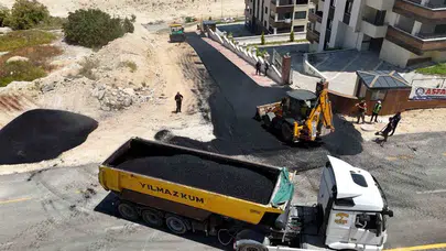 Şahinbey’de yollar baştan aşağı yenileniyor: Vatandaşın konforu için mesai başladı