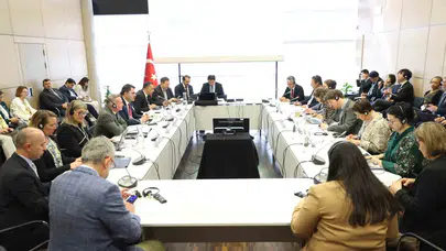 Küresel iklim diplomasisinde Türkiye dönemi: Bakan Kurum imza yetkisini kullandı