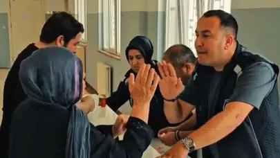 Dilencilik yaparak kazanç sağlayan kadının serveti herkesi hayrete düşürdü: Hesabındaki hareketlilik dudak uçuklattı
