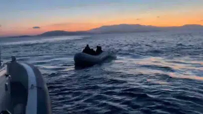 Çeşme açıklarında nefes kesen operasyon: Ölümle burun buruna gelen göçmenlere Sahil Güvenlik yetişti