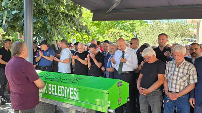 Bisikletiyle kutsal topraklara uzanan o azimli yolculuk hüzünle noktalandı: Fahrettin Şener son yolculuğuna uğurlandı