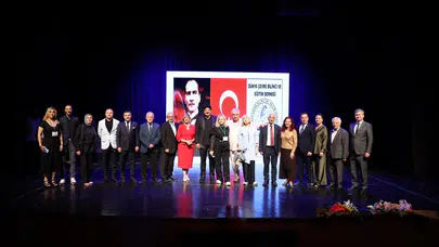 Cumhuriyetin ışığında yıldızlar geçidi: Küçükçekmece’de ödül gecesi