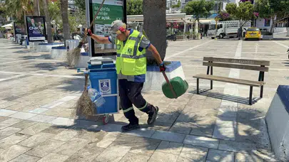 Süpürgesi elinde, ritim damarlarında: Bodrum’un neşeli temizlikçisi sokakları sahneye dönüştürdü