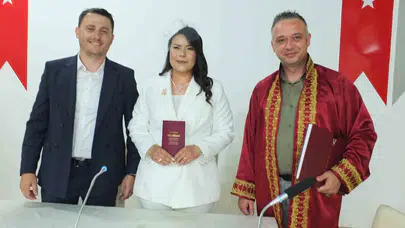Aşklarını unutulmaz kılmak istediler: 06.06.2026 çılgınlığı nikah dairelerini kilitledi
