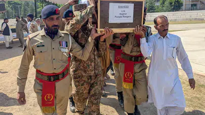 Pakistan semalarında kara gün: Mi-17 tipi helikopter kalkıştan hemen sonra çakıldı