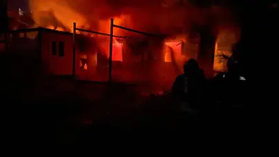 Kırıkhan’da korkutan yangın: Bir yaşam alanı küle döndü