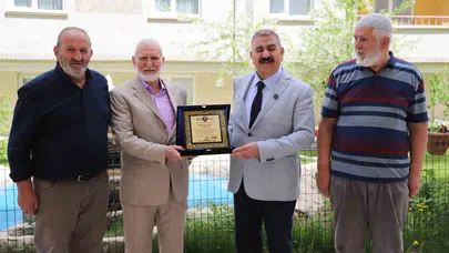 Toz tanesine bile geçit vermiyorlar: Palandöken’de bir sitenin başarısı belediyeden tescillendi