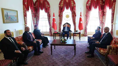 Dolmabahçe'de kritik zirve: Cumhurbaşkanı Erdoğan'dan Patrikhane'ye kabul