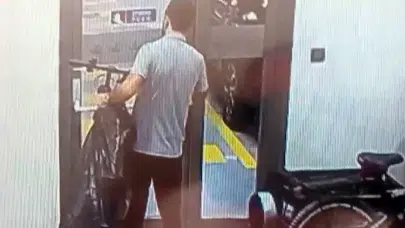Arnavutköy'de şaşkına çeviren hırsızlık: Çaldığı bisikleti ayağıyla karakola getirdi