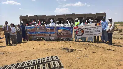 Afrika’nın kalbinde iyilik köprüsü: 400 bin mazluma umut oldular