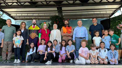 Sahne ayağınıza geldi: Düzceli çocuklar Masal Yolu ile hayal dünyasına daldı