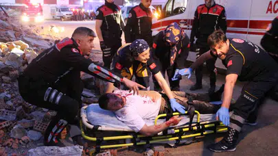 Yıkılacak okul binası enkazına dönüştü: Trabzon’da nefes kesen deprem operasyonu