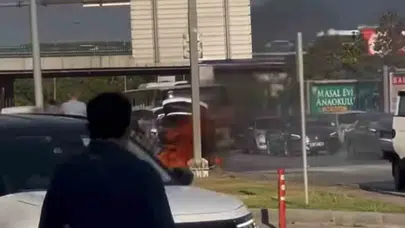 Mudanya Bulvarı’nda korku dolu anlar: Seyir halindeki araç küle döndü