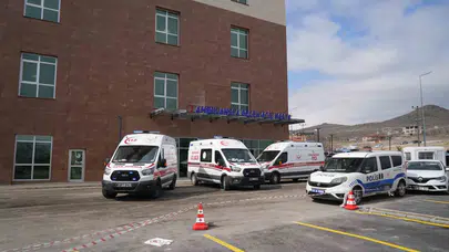 Niğde’de korkutan kaza: Şarampole uçan araçtaki 5 kişi hastanelik oldu