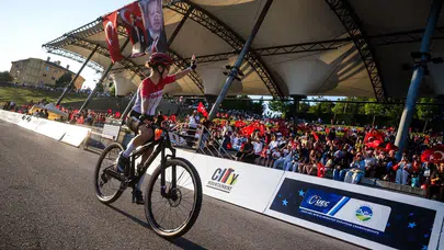 Pedalları Avrupa’nın zirvesi için döndü: Nazife Tuncel’den dev rakiplere karşı büyük meydan okuma