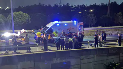 Kapaklı’da korkutan kaza: Motosiklet bariyerlere savruldu, iki kişi yaralandı
