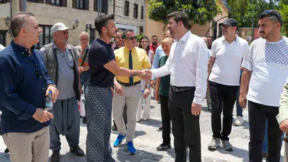 Tarsus’ta tarihi doku yeniden şekilleniyor: Başkan Boltaç esnafla masaya oturdu
