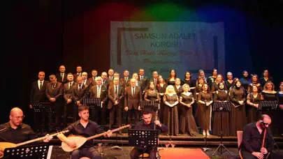 Adliye koridorlarından sahneye: Hakim ve savcılar türkülerle büyüledi