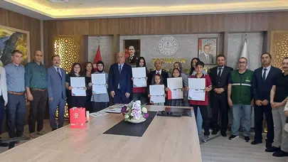 Genç kalemler ve yetenekli fırçalar sahneye çıktı: Erzincan’da Yeşilay coşkusu