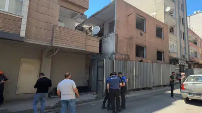 Küçükçekmece’de kentsel dönüşüm kabusu: Yıkım esnasında duvar çöktü, 3 işçi enkaz altında kaldı