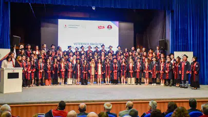 Geleceğin veteriner hekimleri diplomalarını aldı: OMÜ’de büyük gurur