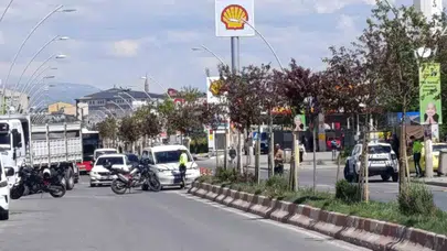 Ağrı’da büyük panik: Adliye yakınındaki çanta ekipleri alarma geçirdi