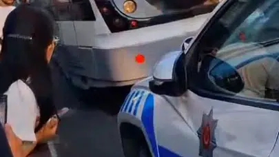 Laleli’de tramvay durağında yürek yakan kaza: 6 yaşındaki çocuk hayatını kaybetti