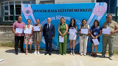 Ayvalık’ta kursiyerlerin el emeği sergisi: Öğrenmenin dönüştürücü gücü sahneye çıktı