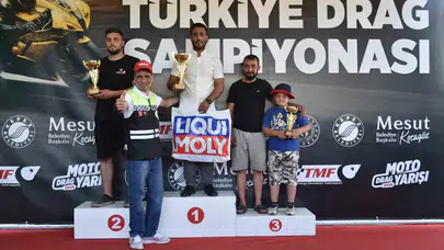 Kepez’de hız tutkunları podyumda buluştu: Motodrag şampiyonları belli oldu
