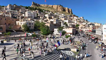 Taşın dile geldiği şehir: Mardin bayram tatilinde ziyaretçi akınına uğradı