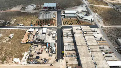 Esnafın yüzü güldü: Mobilyacılar sitesinin ulaşım çilesi asfaltla bitti