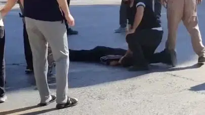 Servis dehşeti: Scooterlı çocuğa çarptı, otomobili biçti