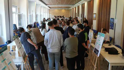 Geleceğin yazılımcıları Karabük'te sahneye çıktı: 57 yenilikçi proje görücüye çıktı