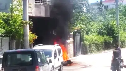 Batman’da korku dolu anlar: Park halindeki motosiklet bir anda alev topuna döndü